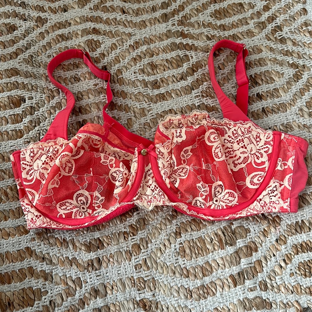 Cute bra from lane Bryant never worn size 42DD